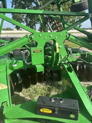 Image of John Deere 2623 equipment image 3