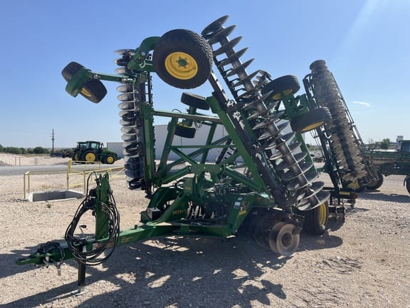 2024 John Deere 2623VT Equipment Image0