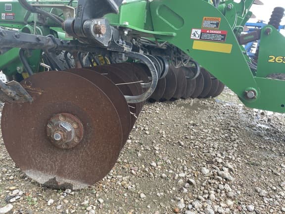Image of John Deere 2633 equipment image 3
