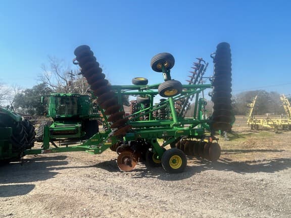 Image of John Deere 2633 equipment image 2