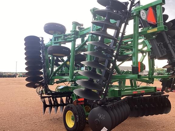 Image of John Deere 2633 equipment image 3