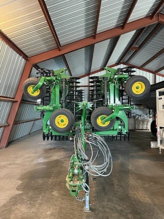 2024 John Deere 2660VT Equipment Image0