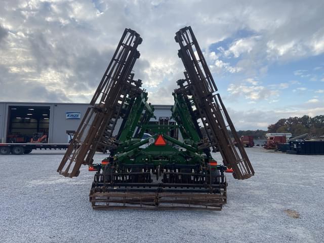 Image of John Deere 2660VT equipment image 3