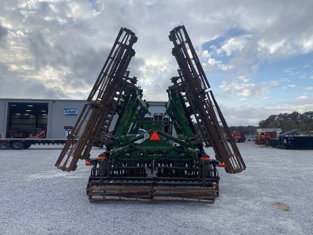 Image of John Deere 2660VT equipment image 3