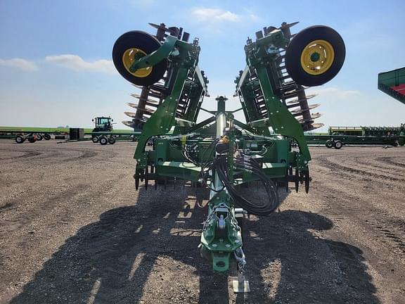 Image of John Deere 2660VT equipment image 1