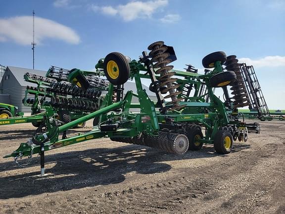 Image of John Deere 2660VT Primary image
