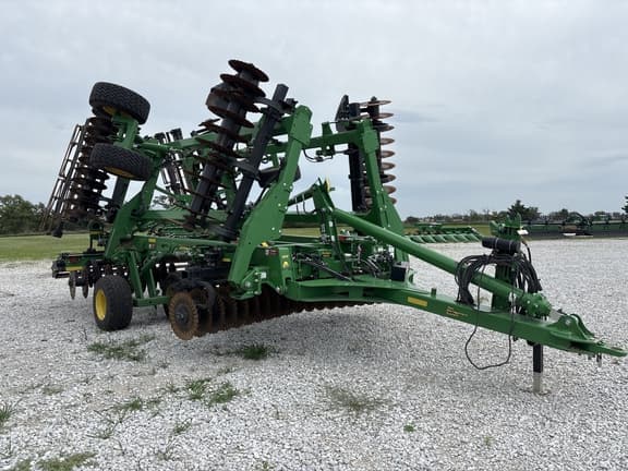 Image of John Deere 2660VT Primary image