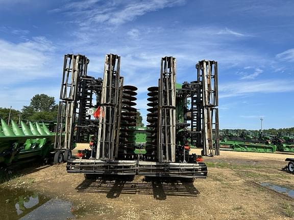 Image of John Deere 2660VT equipment image 2