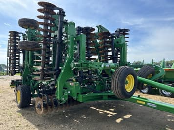 Main image John Deere 2660VT