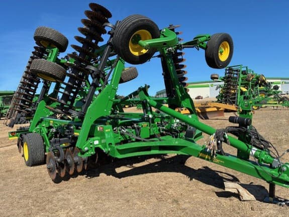 Image of John Deere 2660VT Primary image