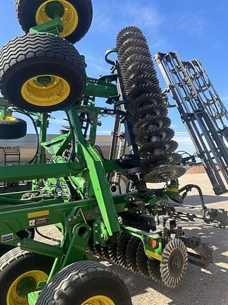 Image of John Deere 2660VT equipment image 3