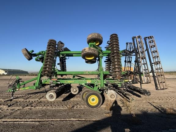 Image of John Deere 2660VT Primary image