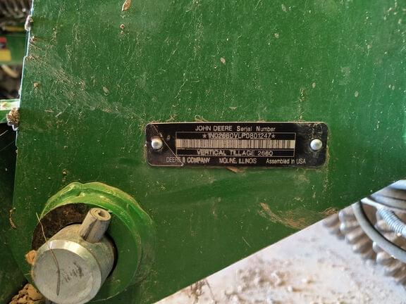 Image of John Deere 2660VT equipment image 2