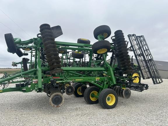 Image of John Deere 2660VT Primary image