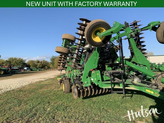 2024 John Deere 2660VT Equipment Image0