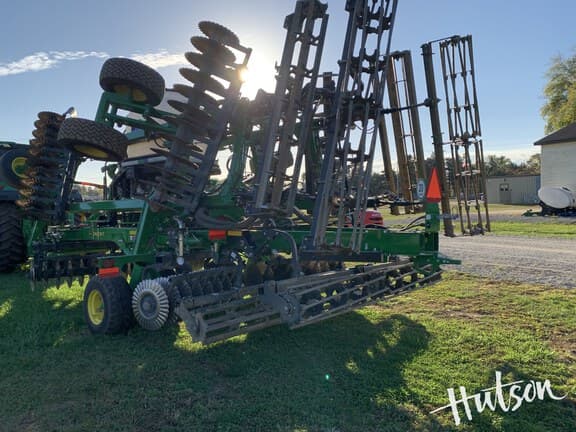 Image of John Deere 2660VT equipment image 3