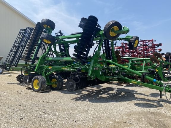 Main image John Deere 2660VT