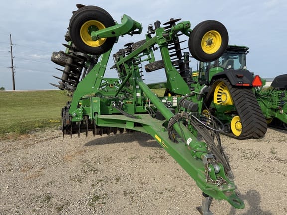 2024 John Deere 2660VT Equipment Image0