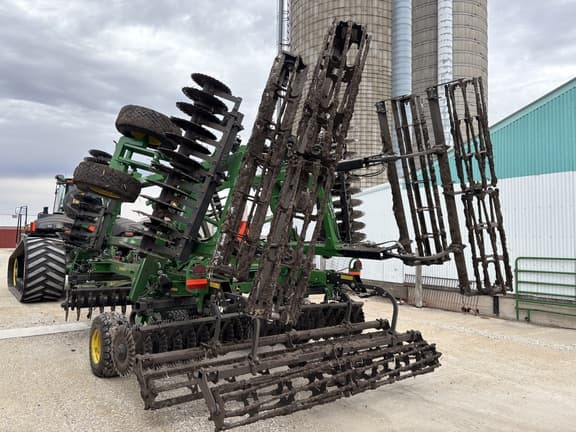 Image of John Deere 2660VT equipment image 4