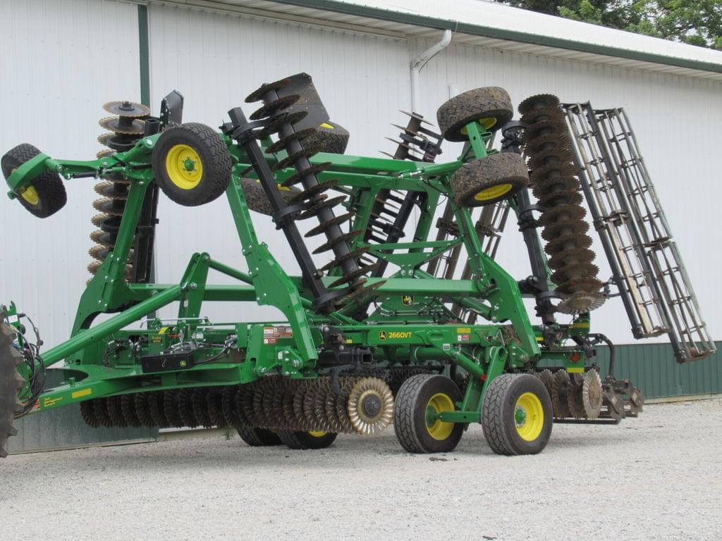 Image of John Deere 2660VT Primary image