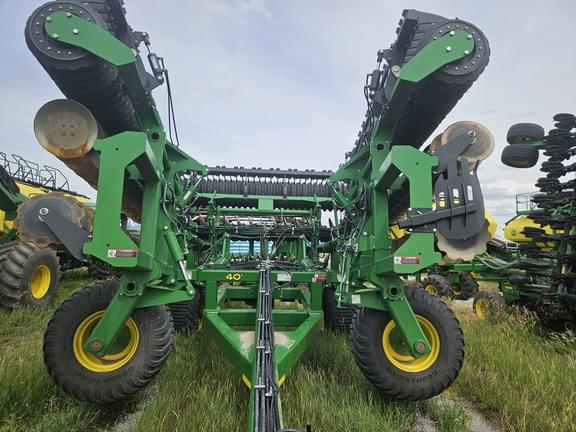 Image of John Deere 2680H equipment image 1