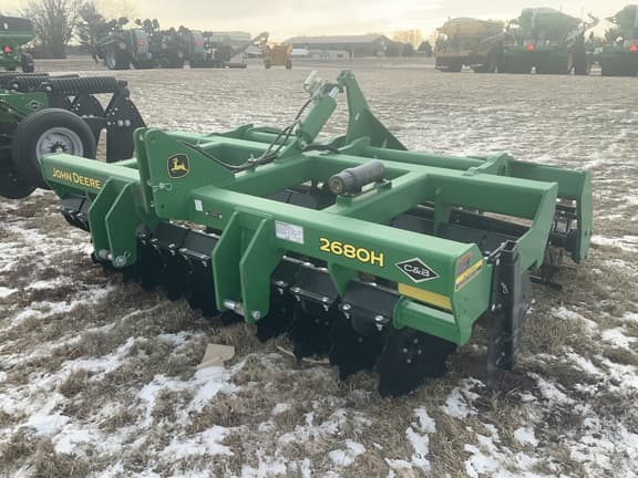 Image of John Deere 2680H equipment image 2