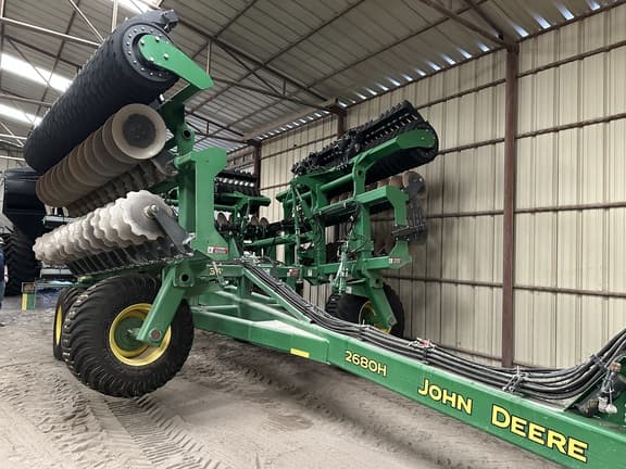 Image of John Deere 2680H equipment image 1