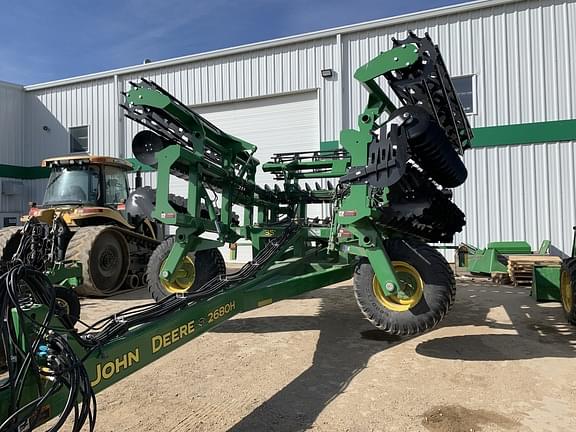 Image of John Deere 2680H equipment image 1