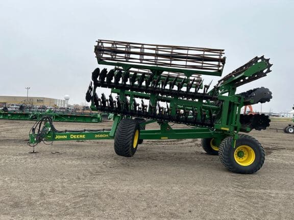 Image of John Deere 2680H equipment image 1