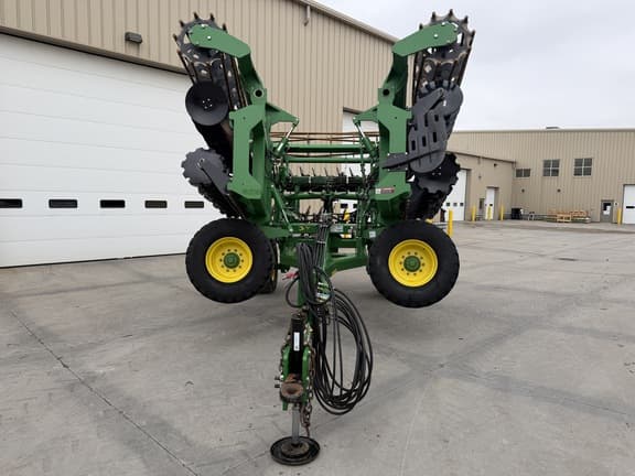 Image of John Deere 2680H equipment image 1