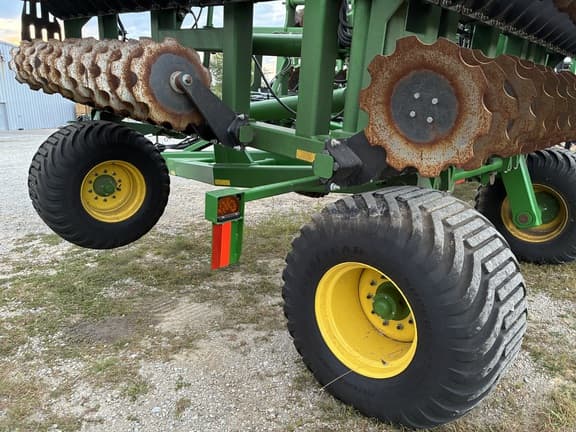 Image of John Deere 2680H equipment image 2