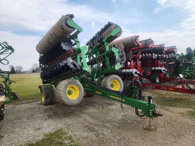 Image of John Deere 2680H equipment image 1