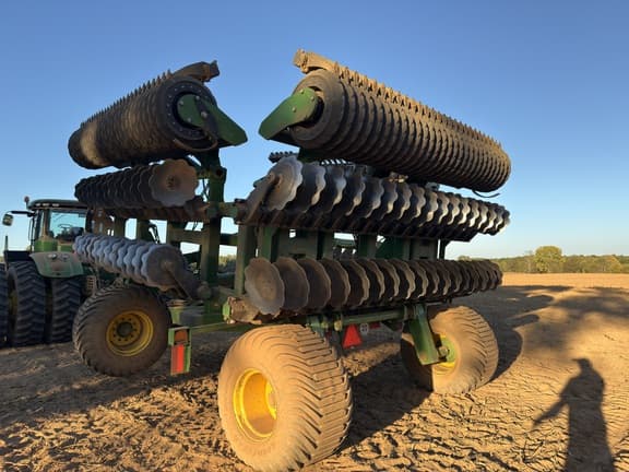 Image of John Deere 2680H equipment image 2