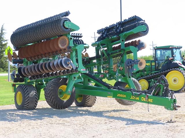 Image of John Deere 2680H equipment image 1