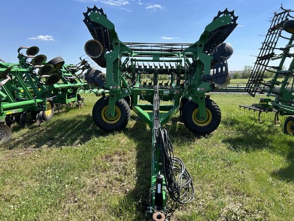 Image of John Deere 2680H equipment image 1