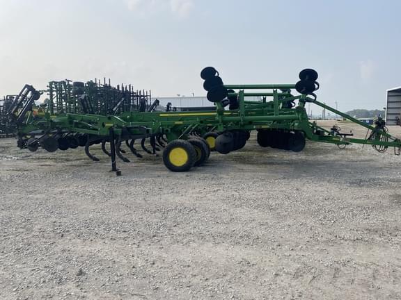 Image of John Deere 2730 equipment image 4