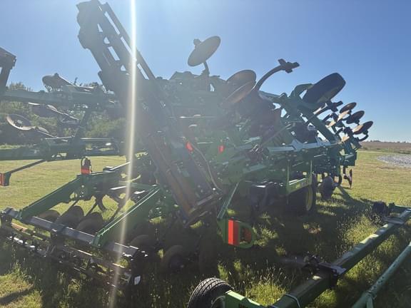 Image of John Deere 2730 equipment image 4