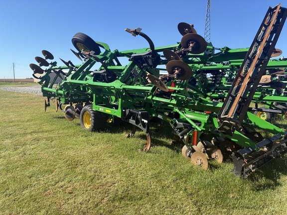 Image of John Deere 2730 equipment image 2
