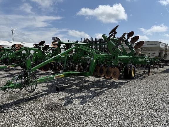 Image of John Deere 2730 Primary image