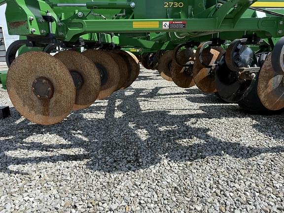 Image of John Deere 2730 equipment image 2