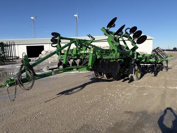 Image of John Deere 2730 equipment image 4