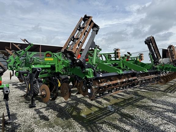 Image of John Deere 2730 equipment image 2