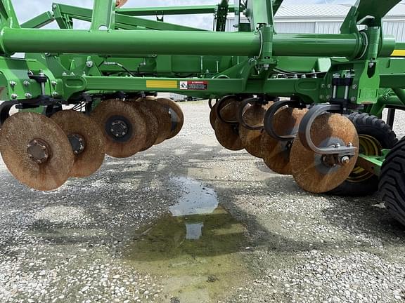 Image of John Deere 2730 equipment image 4