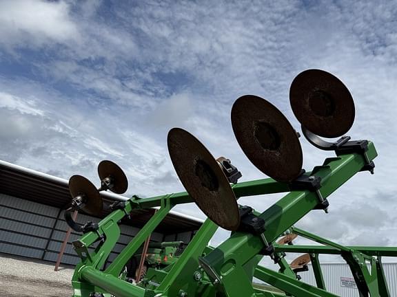 Image of John Deere 2730 equipment image 3