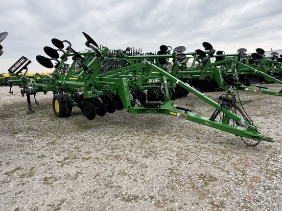 2024 John Deere 2730 Equipment Image0