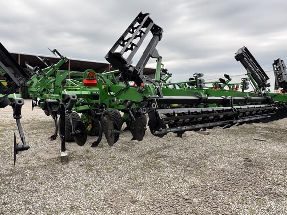 Image of John Deere 2730 equipment image 4