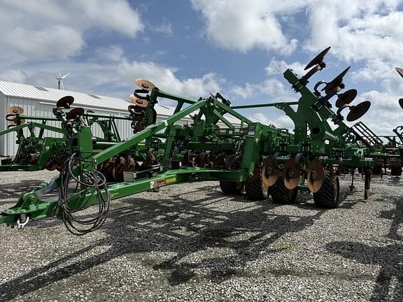 Image of John Deere 2730 Primary image