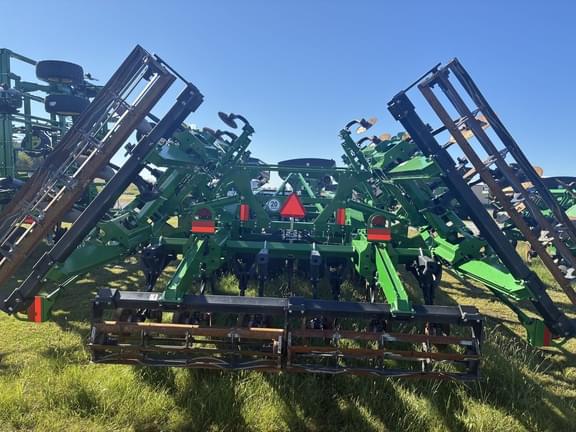 Image of John Deere 2730 equipment image 4