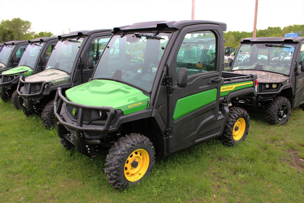 Main image John Deere XUV 835M