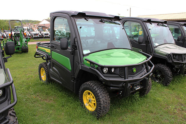 Image of John Deere XUV 835M equipment image 1